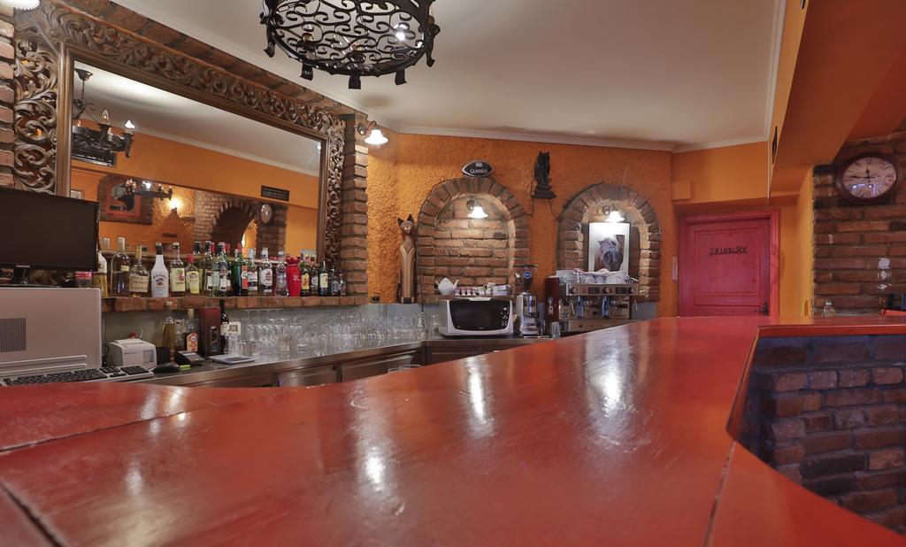 Casa Oasa -Accommodation , Pizzeria & Bar Marezige Extérieur photo