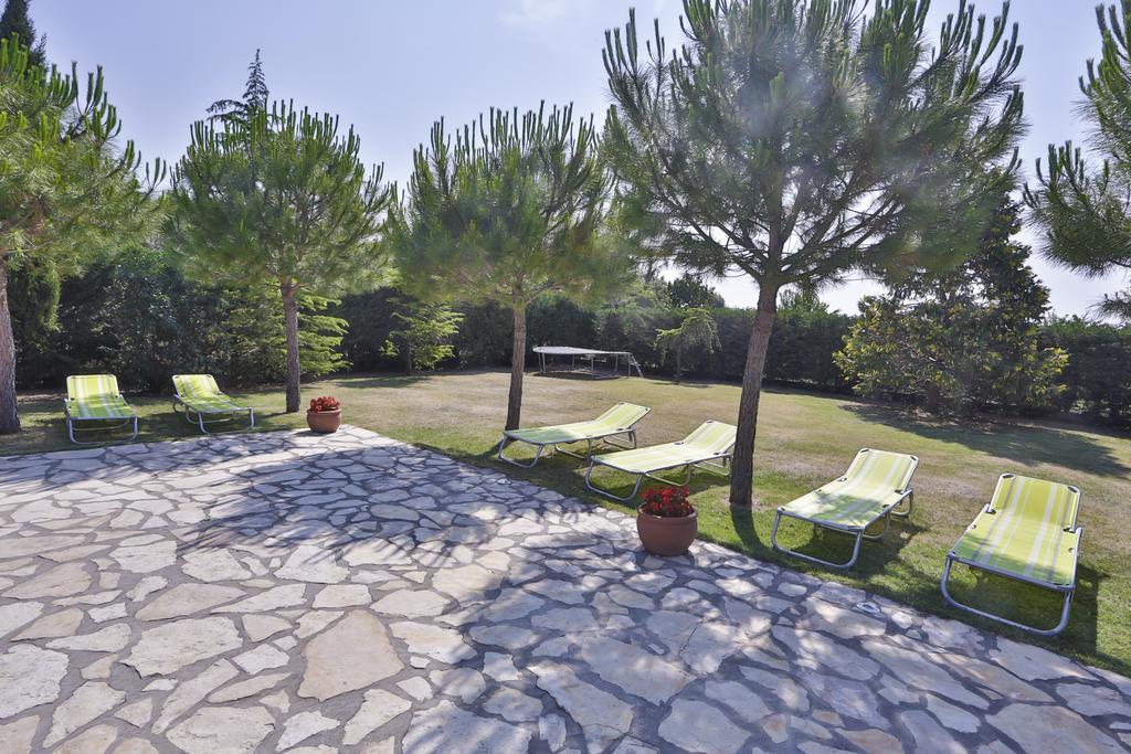 Casa Oasa -Accommodation , Pizzeria & Bar Marezige Extérieur photo