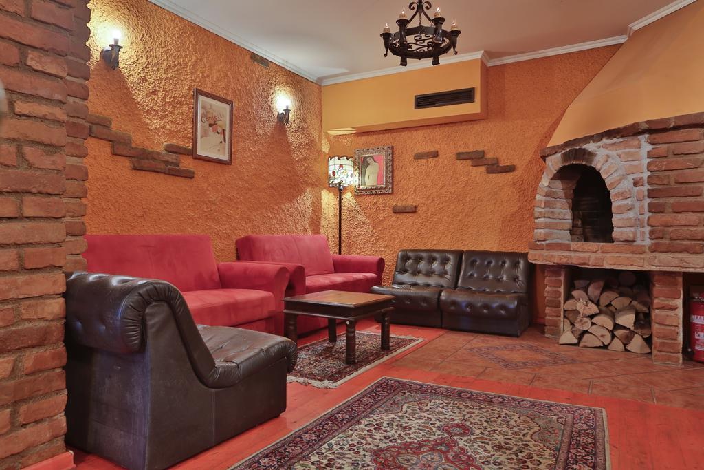 Casa Oasa -Accommodation , Pizzeria & Bar Marezige Extérieur photo